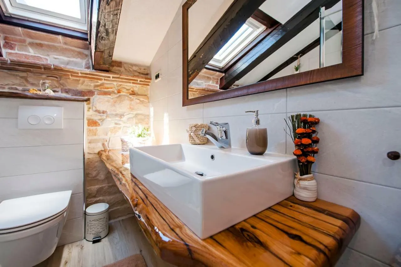 Rovigno Bella Sea View Apartment