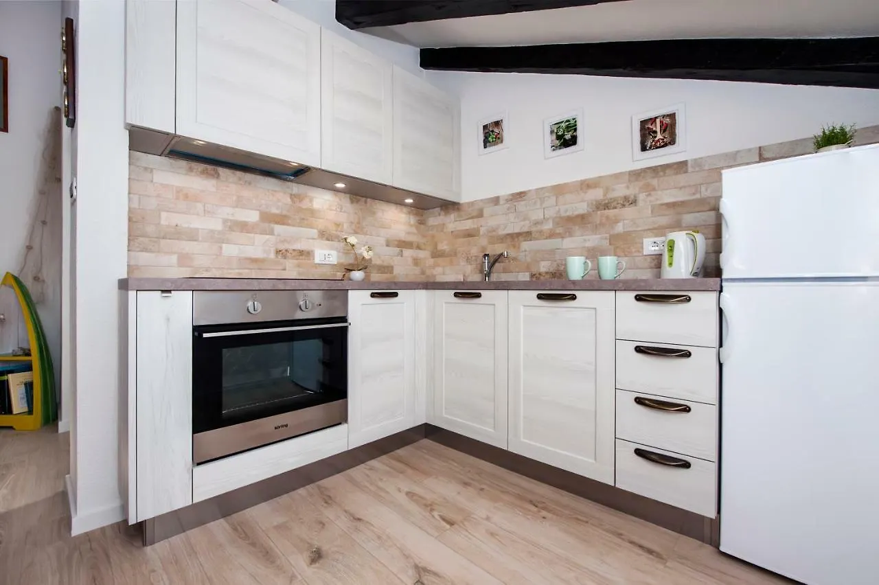 Rovigno Bella Sea View Apartment