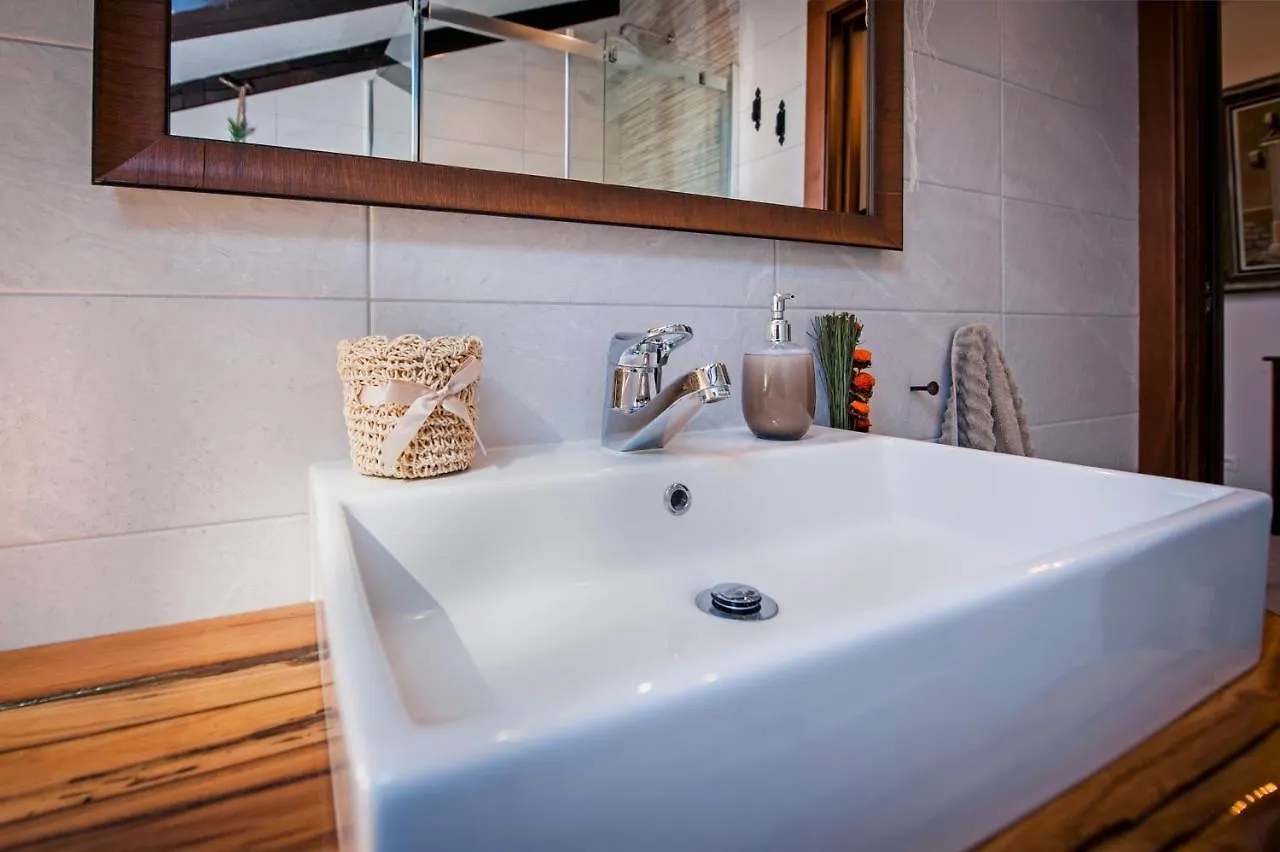 Rovigno Bella Sea View Apartment