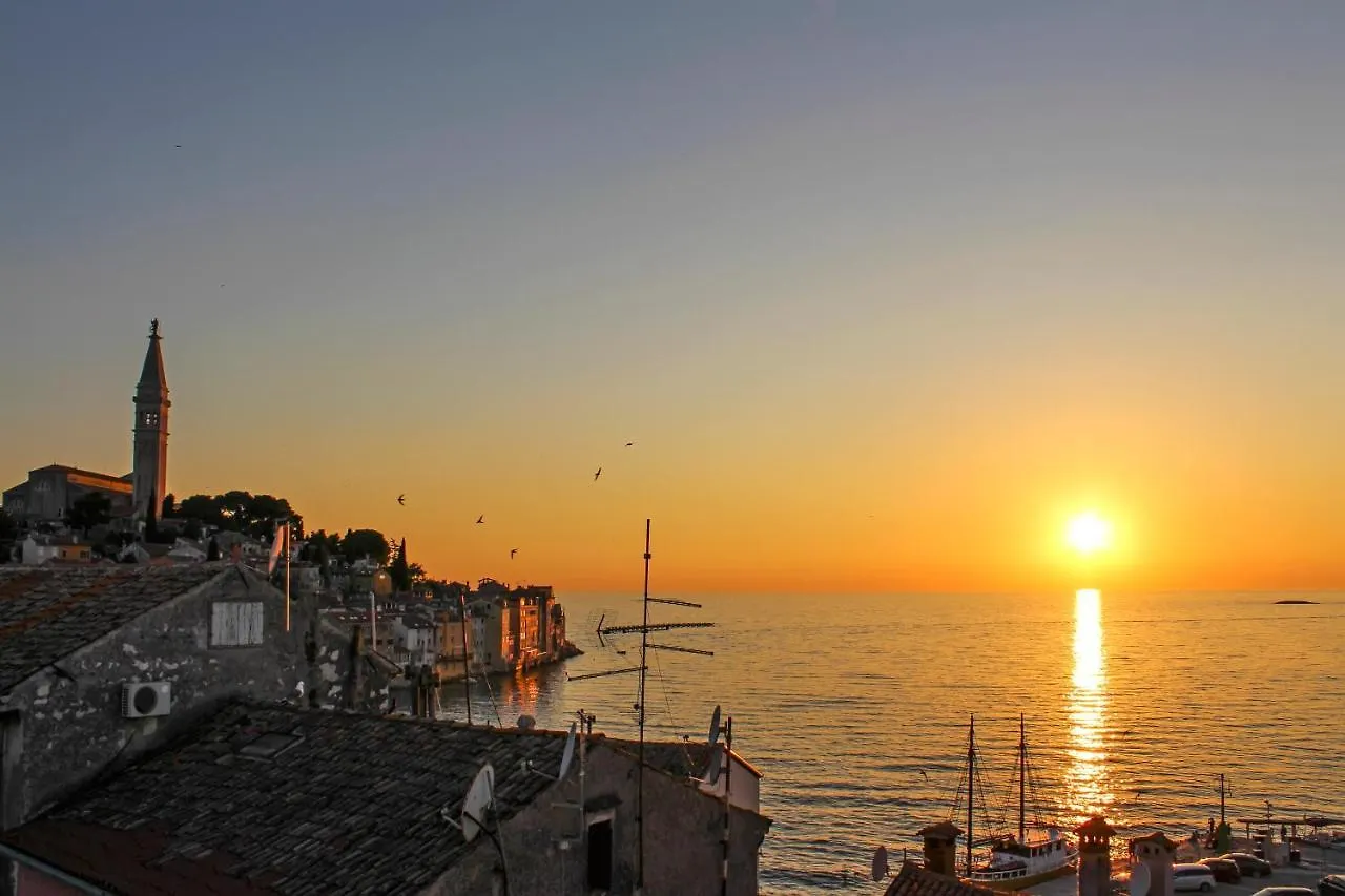Rovigno Bella Sea View Apartment