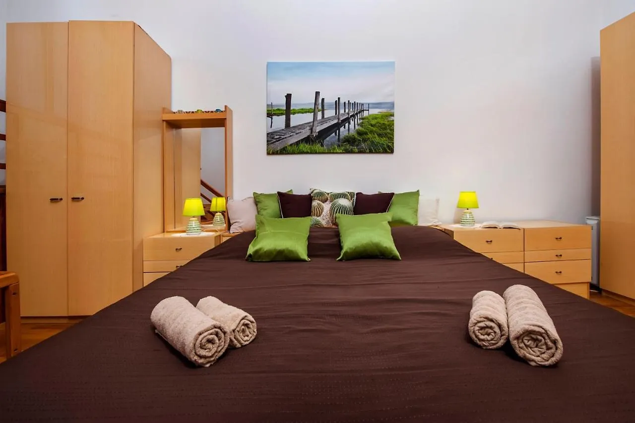 Rovigno Bella Sea View Apartment